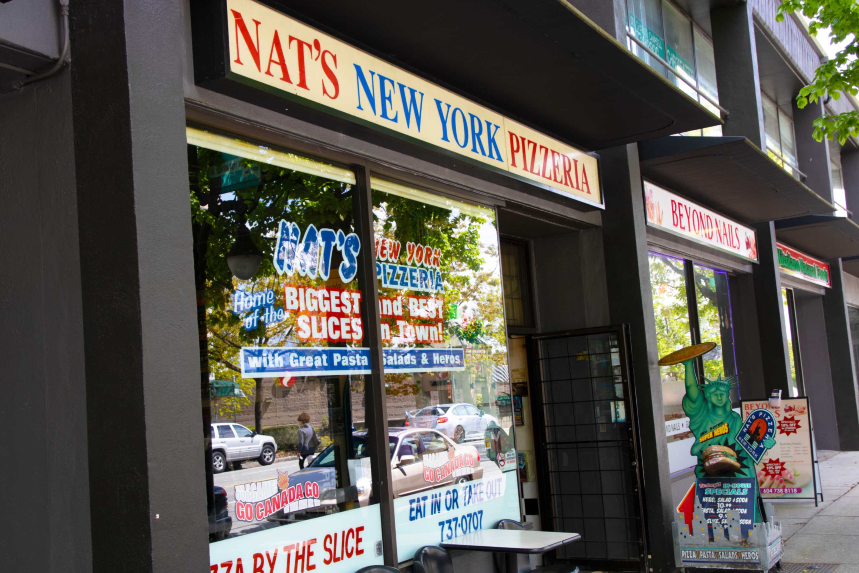 Nat's New York Pizza